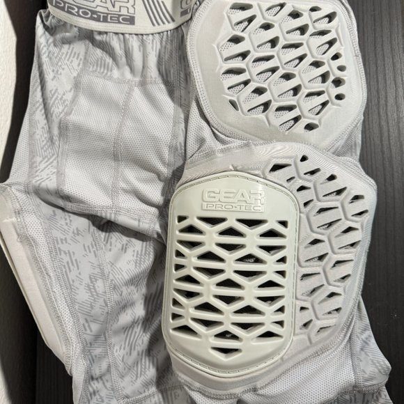 Gear Pro Tec Girdle - Picture 2 of 4